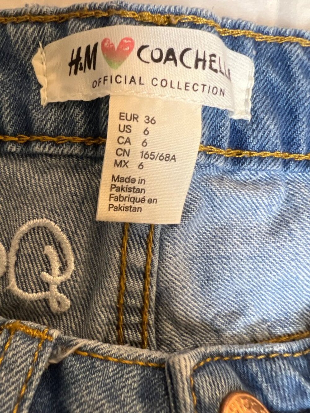 H&M Coachella Denim Shorts - Picture 8 of 11